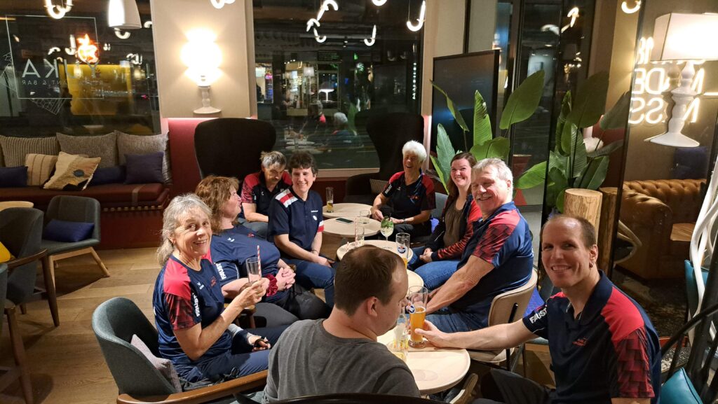 Das Schweizer Team am feiern nach dem Turnier